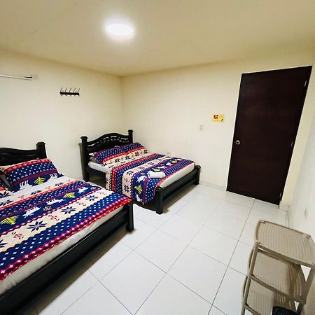 Merkezi Saray Villavieja Buitenkant foto