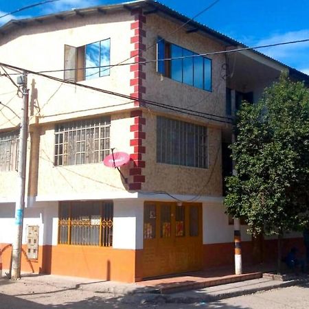 Merkezi Saray Villavieja Buitenkant foto