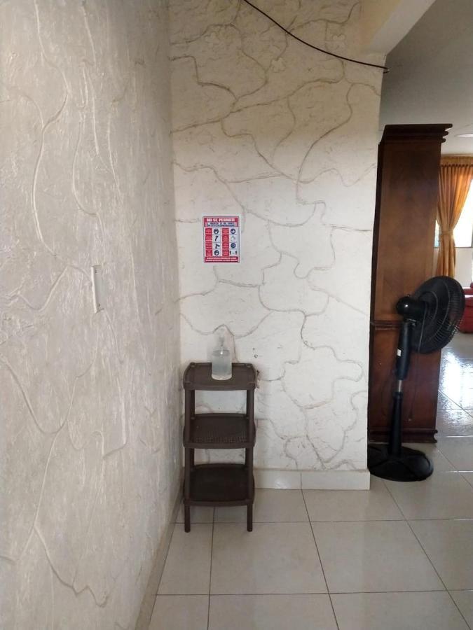 Merkezi Saray Villavieja Buitenkant foto
