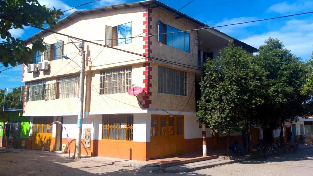 Merkezi Saray Villavieja Buitenkant foto